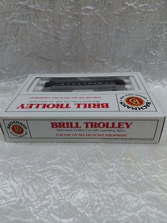 Bachmann Hershey Brill Trolley 7 HO Scale Motorized Car W/Operating Lights 61037 - Picture 5 of 7